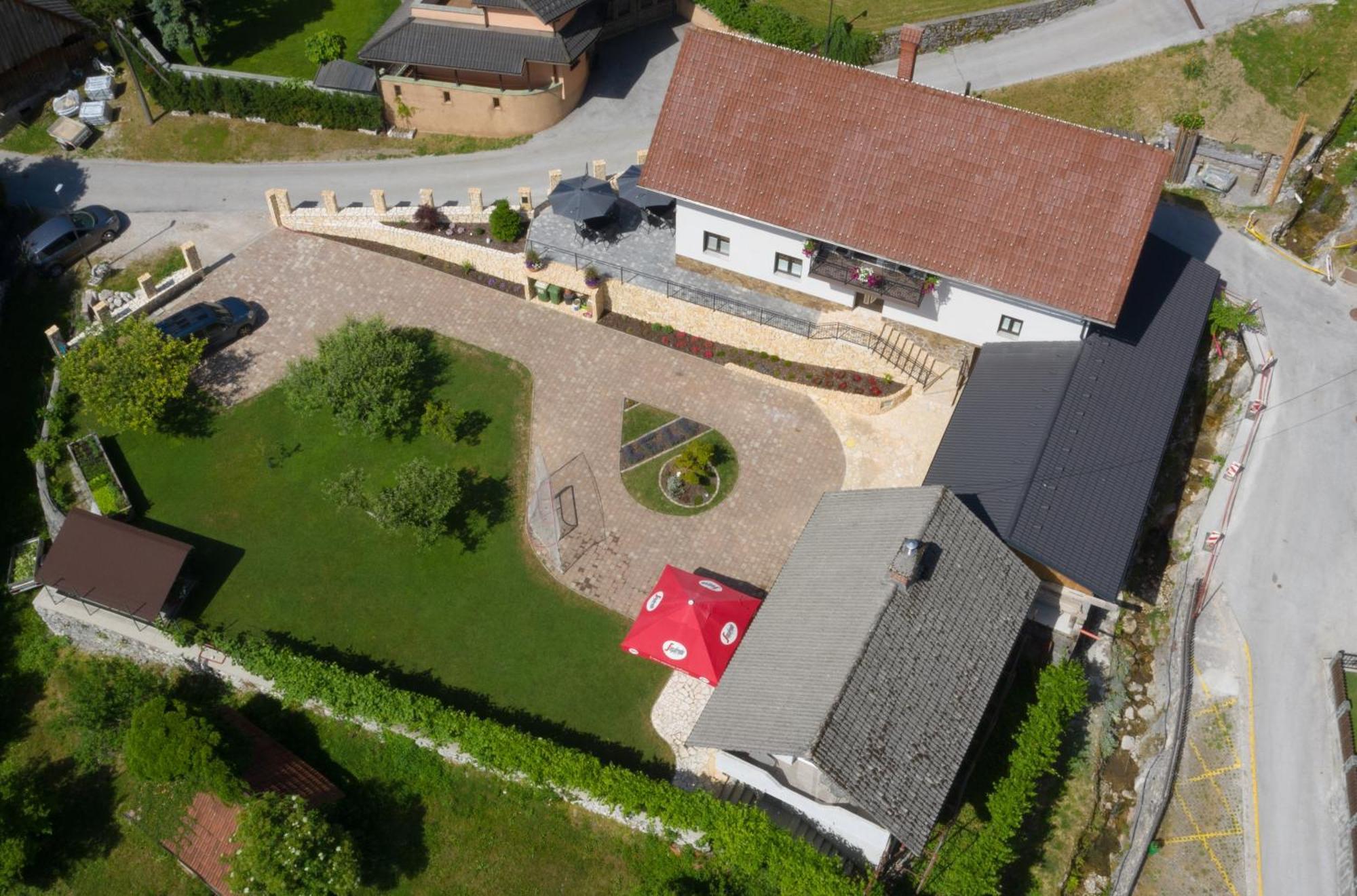 Apartmaji Pr'Pisk Bohinjska Bela Exterior photo